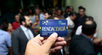 Mais de 81 mil recebem os cartões magnéticos do programa